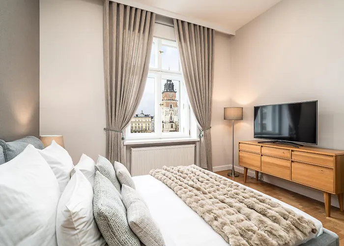 Venetian House Market SquareAparthotel